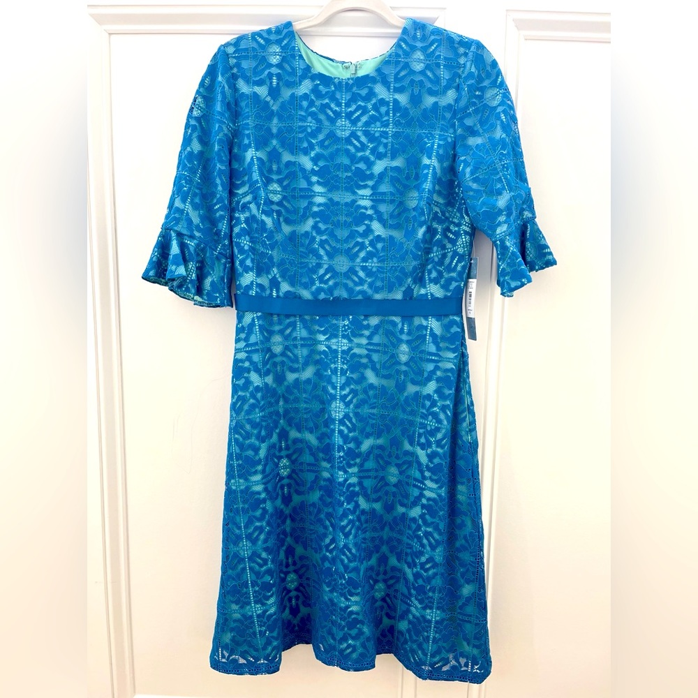 Kay Unger New York Lace Dress